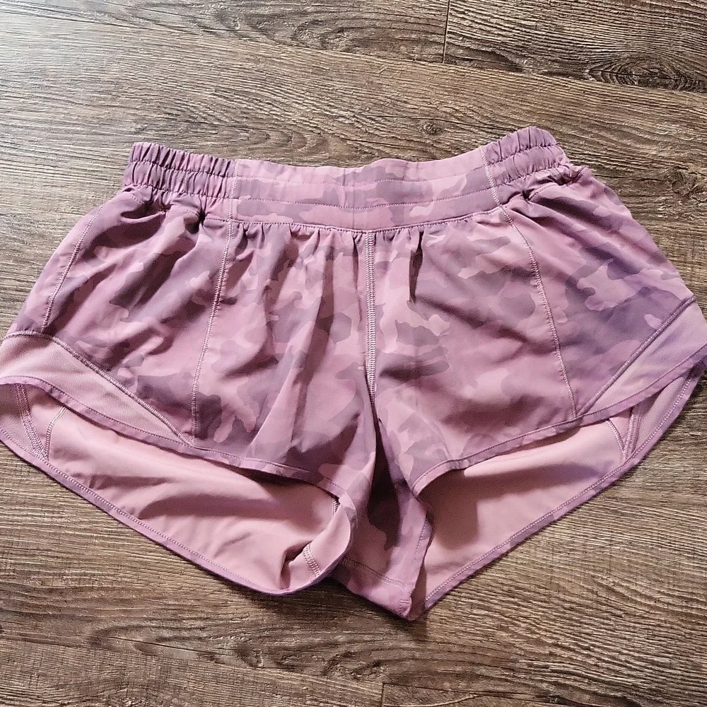 Lululemon | Pink Camo Hotty Hot - Picture 1 of 3